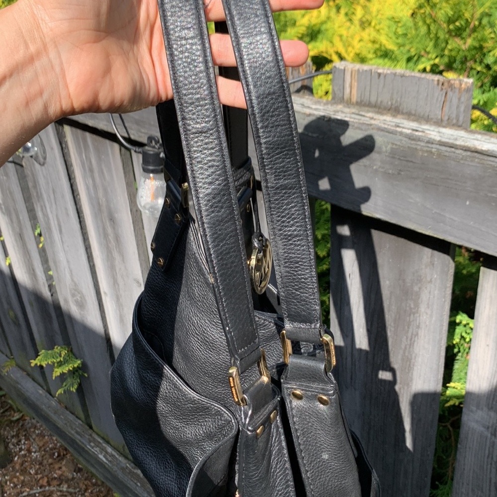 Michael Kors Purse - Picture 13 of 17